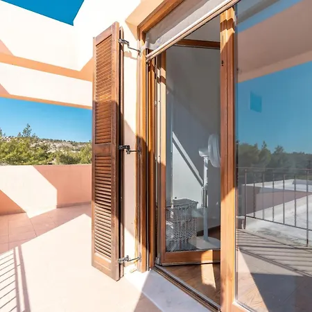 Rhodes Retreat Daire *